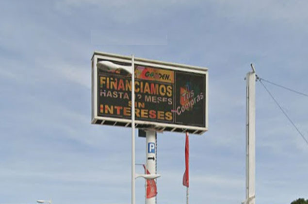 Monoposte LED Urbano Pequeño Comercio